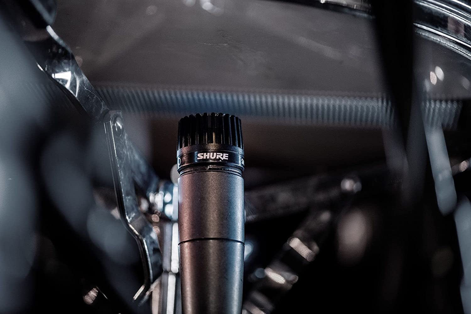 SM57 Pro XLR Dynamic Microphone - Professional Studio & Live Performance Cardioid Mic for Instruments, Recording for Drums, Percussion, & Instrument Amplifier Miking (SM57-LC)